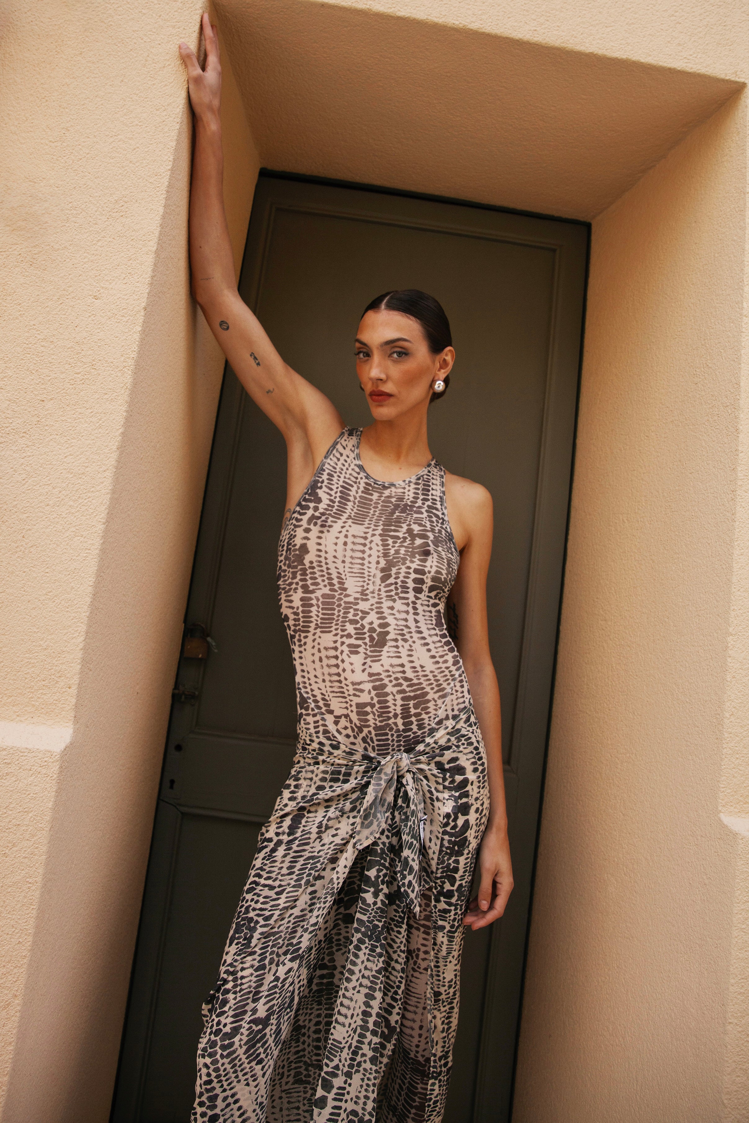 TAURUS BODYSUIT & PAREO SNAKE