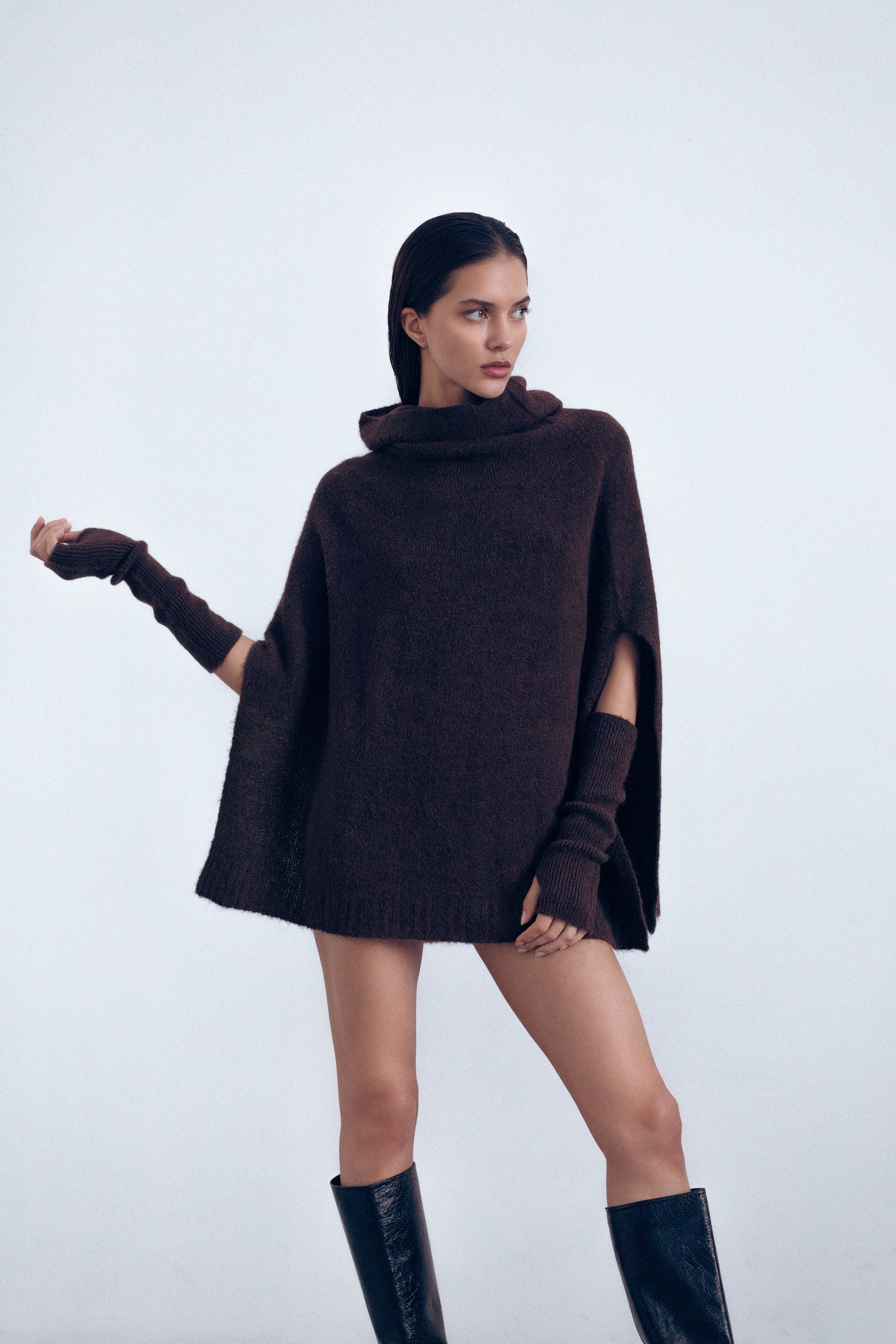 NINA CAPE & MITTENS BROWN