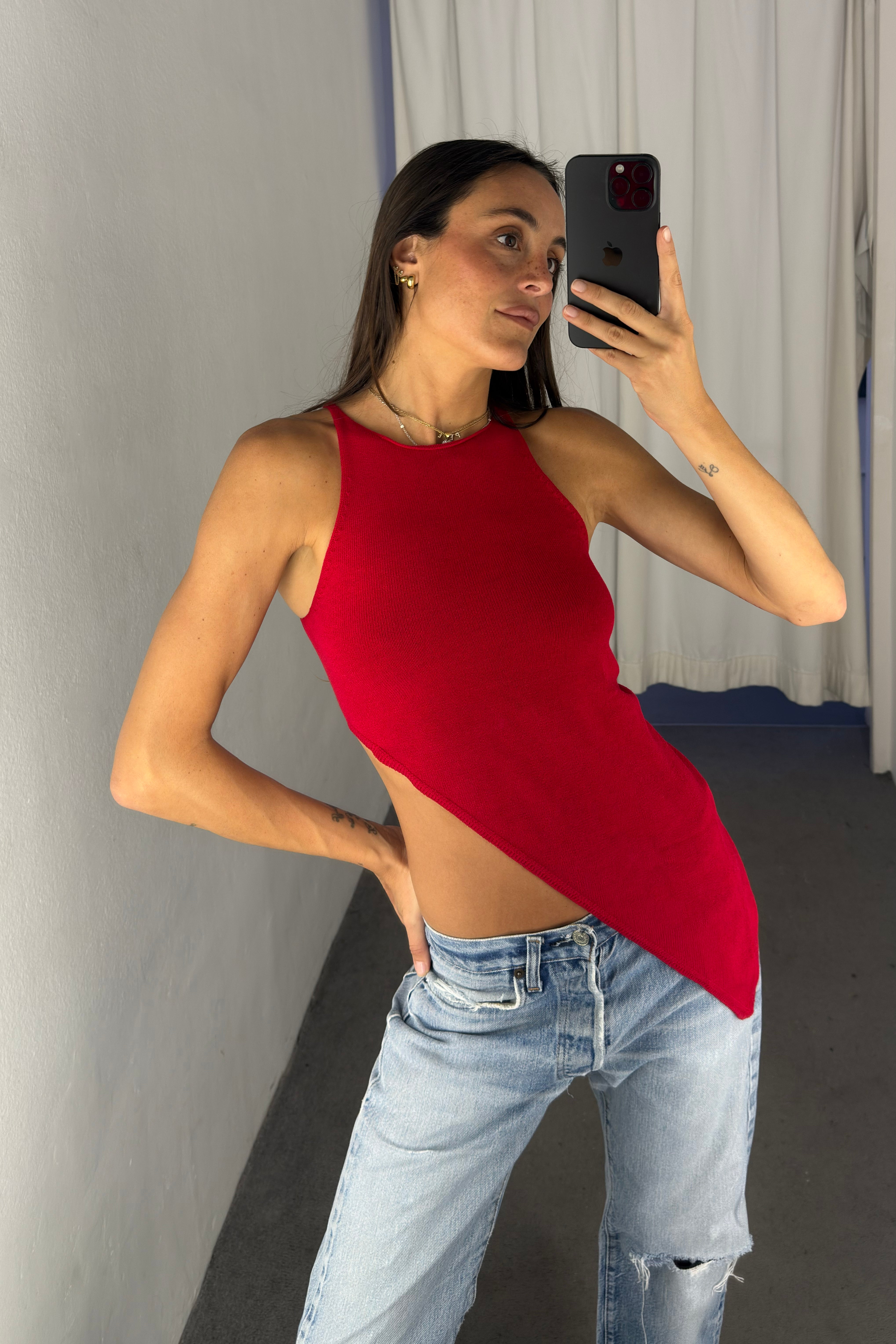 ASYMMETRIC TOP RED