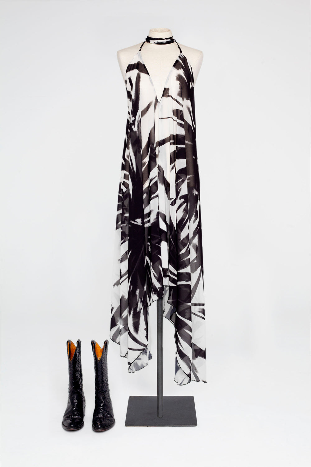 DRESSES – Insomnia Studio